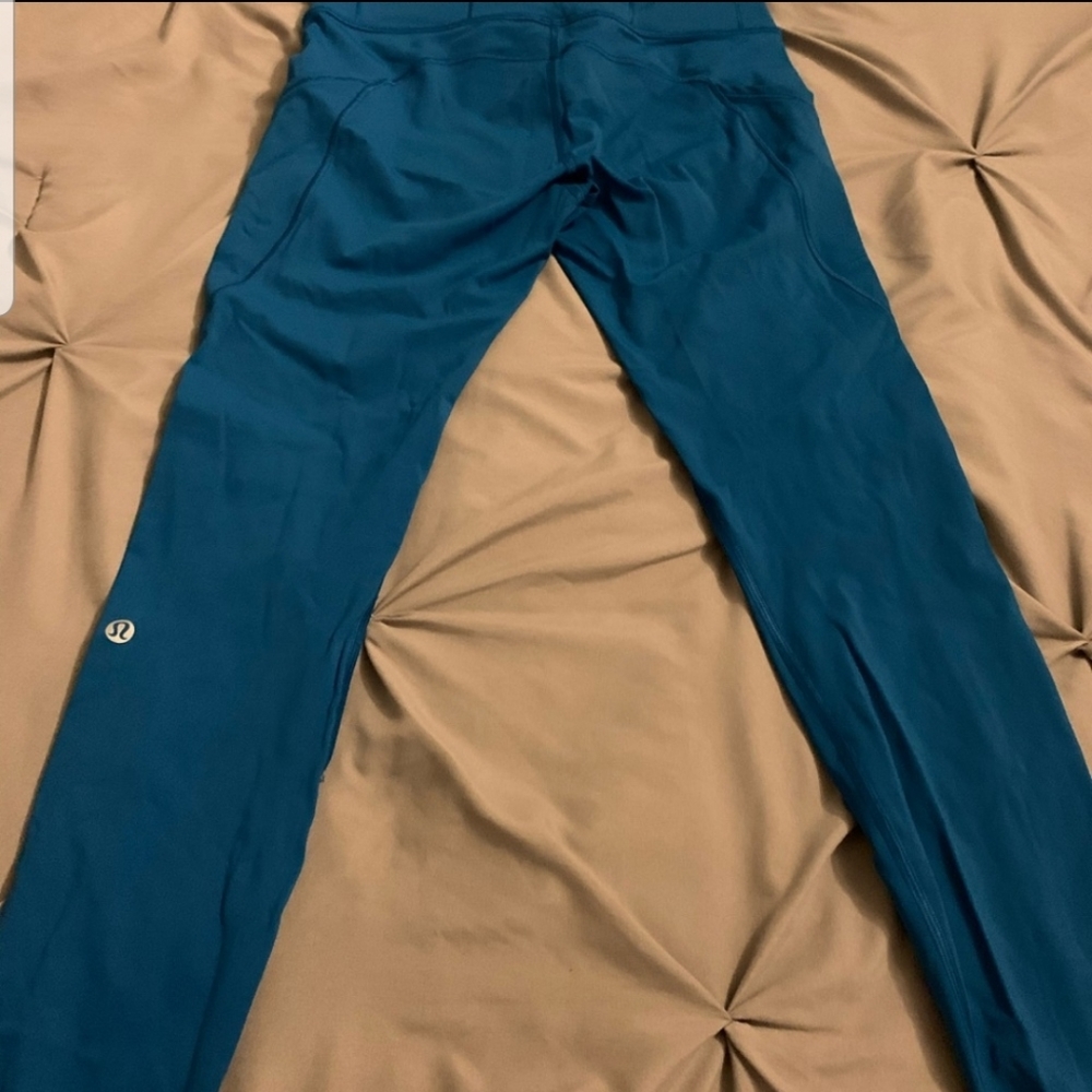 Rare Lululemon Fast and Free - Picture 6 of 7